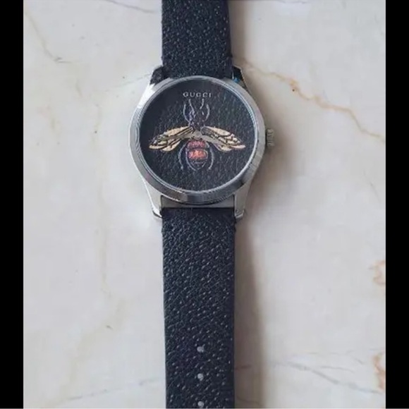 GUCCI SWISS Movement Italian Leather Luxury Quartz Watch - Picture 2 of 5